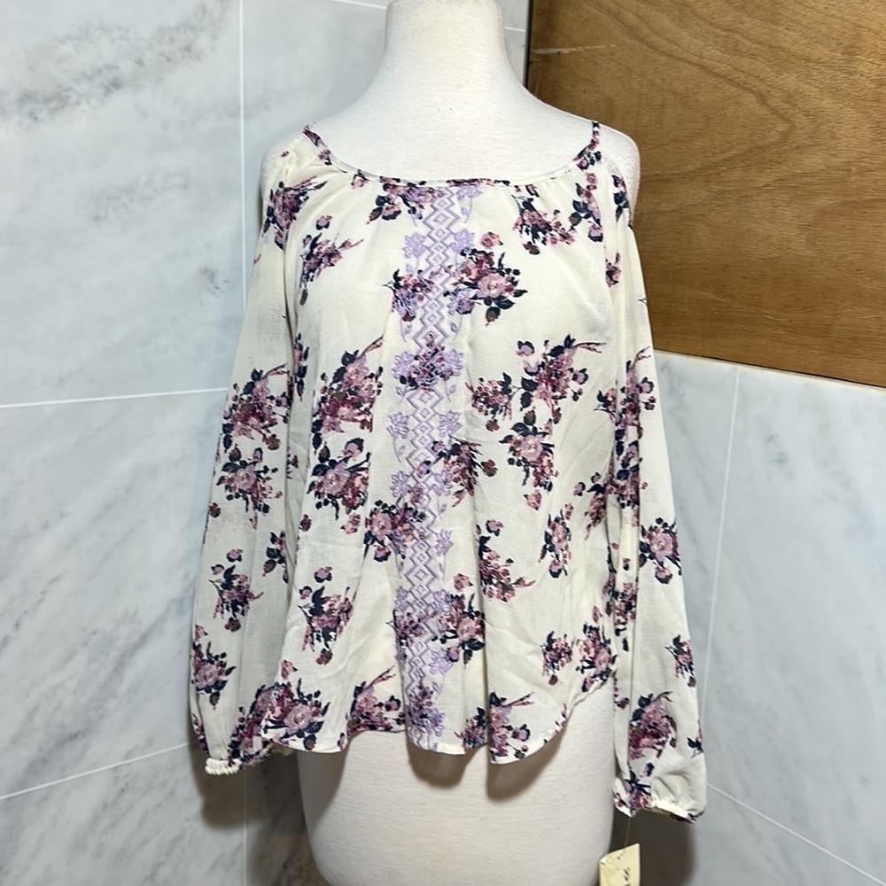 NWT rewind blouse size M